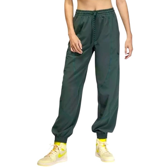 NIKE JORDAN SPORT Women’s Tunnel Joggers Midnight Green Size XL NEW - Picture 1 of 12